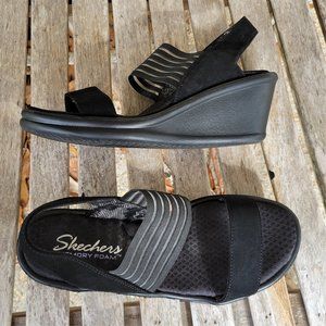 New SKECHERS Black Slip-On Memory Foam Wedge Sandals Shoes 8